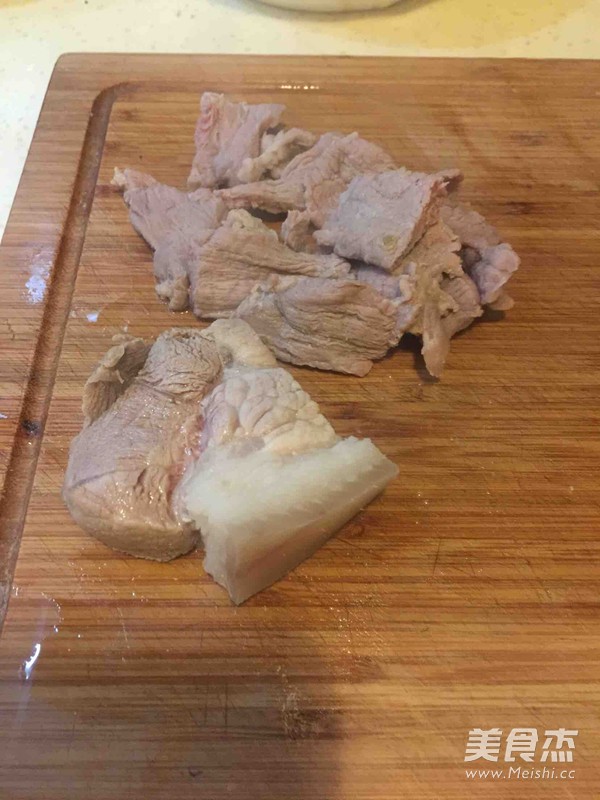 酸菜白肉的做法步骤:5
