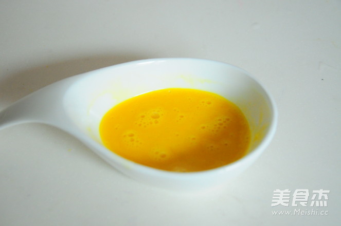 豆苗豆腐鸡蛋汤的做法步骤：3
