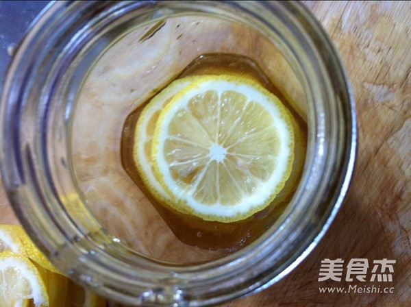 鲜柠檬蜂蜜的做法步骤:4