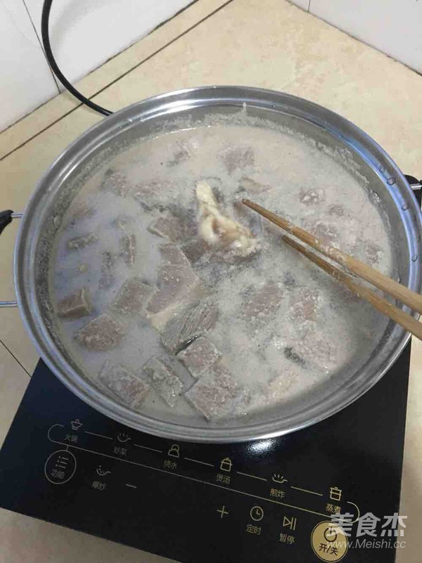 土豆烧牛肉的做法步骤：5