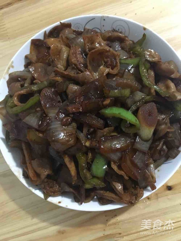 爆炒肥肠的做法步骤:5