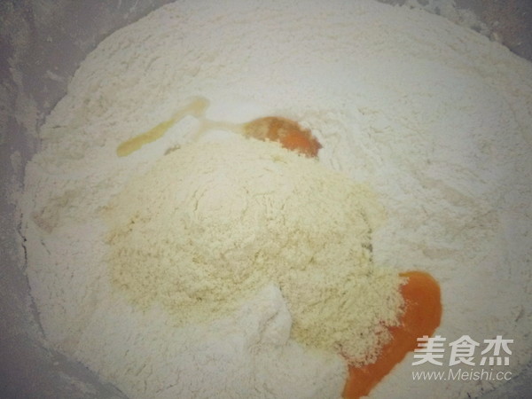 野苋菜猪肉包子的做法步骤：1