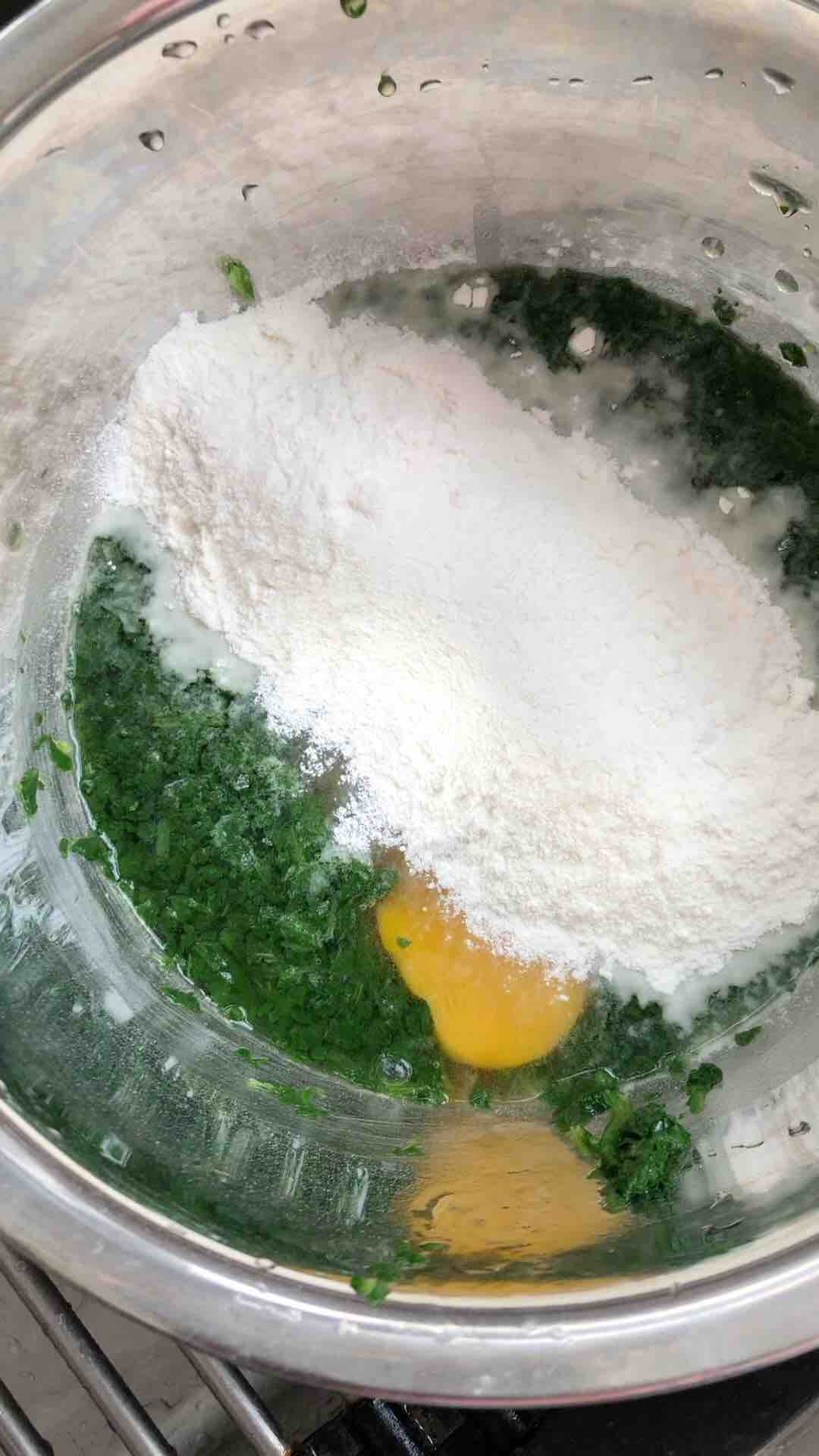 小菜饼，婴儿辅食的做法步骤：2