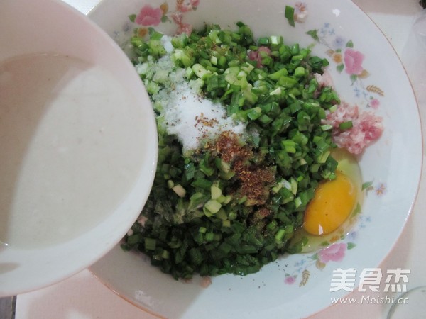 四川红油水饺的做法步骤:5