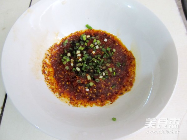 四川红油水饺的做法步骤:10