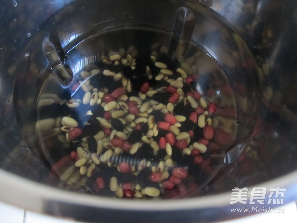 双豆豆浆的做法步骤：5