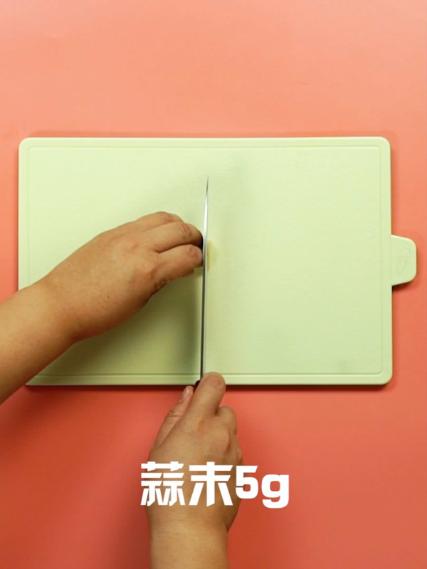 韭菜鸡蛋饺子的做法步骤：1