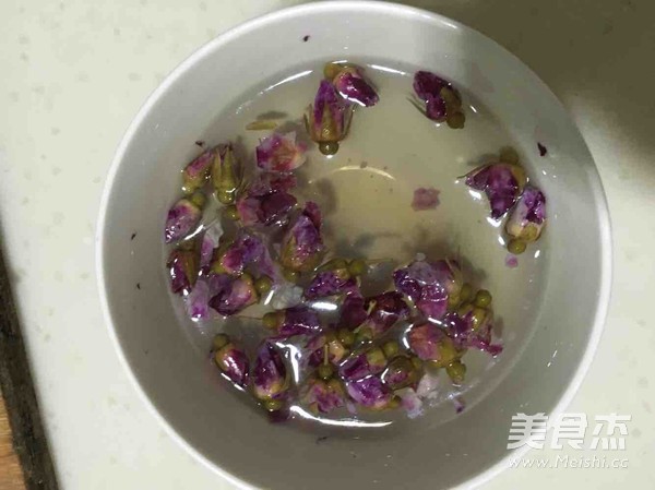 玫瑰红豆包的做法步骤:2
