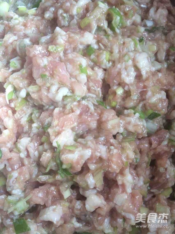 梅干菜肉包子的做法步骤:6