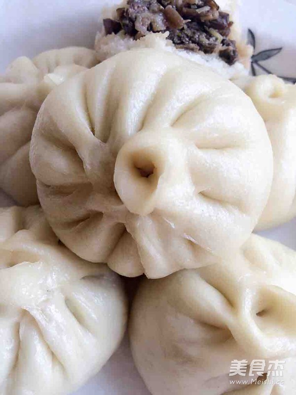 梅干菜肉包子的做法步骤:16