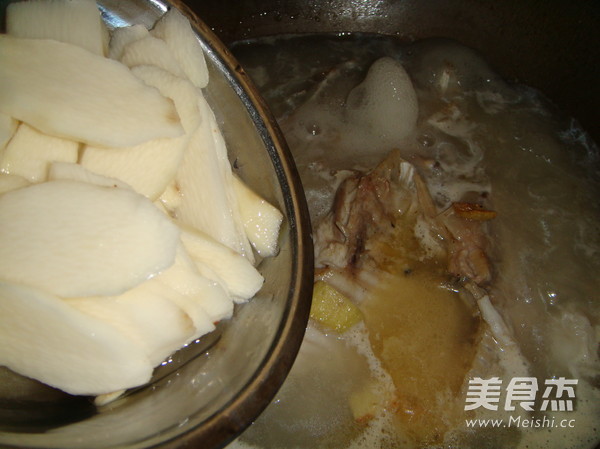 鱼头火锅的做法步骤：6