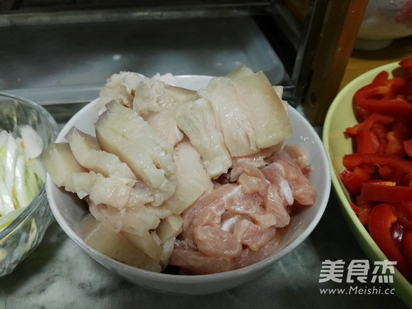 辣椒炒肉的做法步骤:4