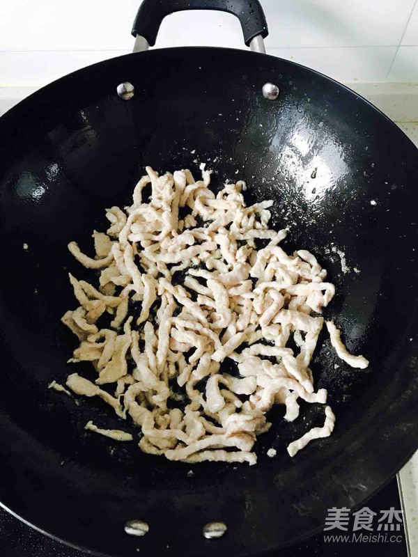 家常鱼香肉丝的做法步骤:4