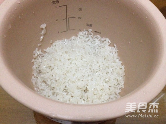 恒大兴安田园蛋炒饭的做法步骤:5