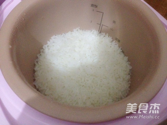恒大兴安田园蛋炒饭的做法步骤:8