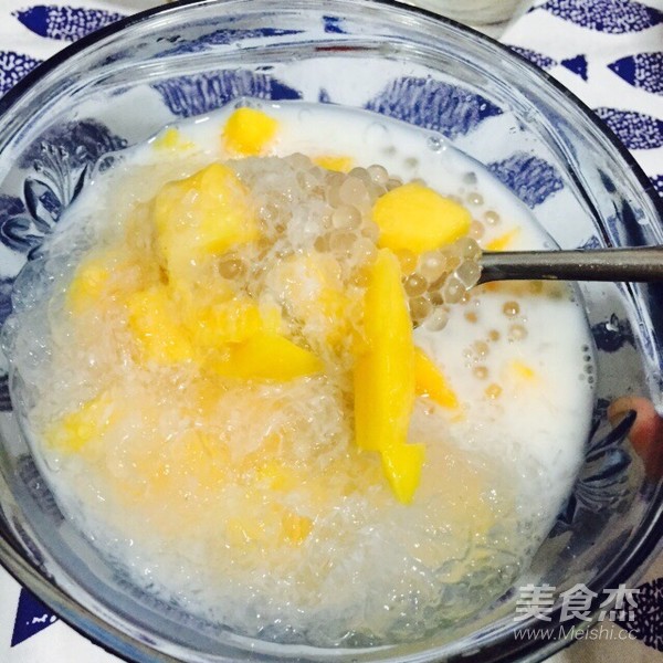 燕窝芒果西米露的做法步骤:8
