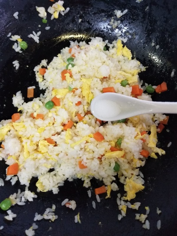 田园什锦炒饭的做法步骤:7