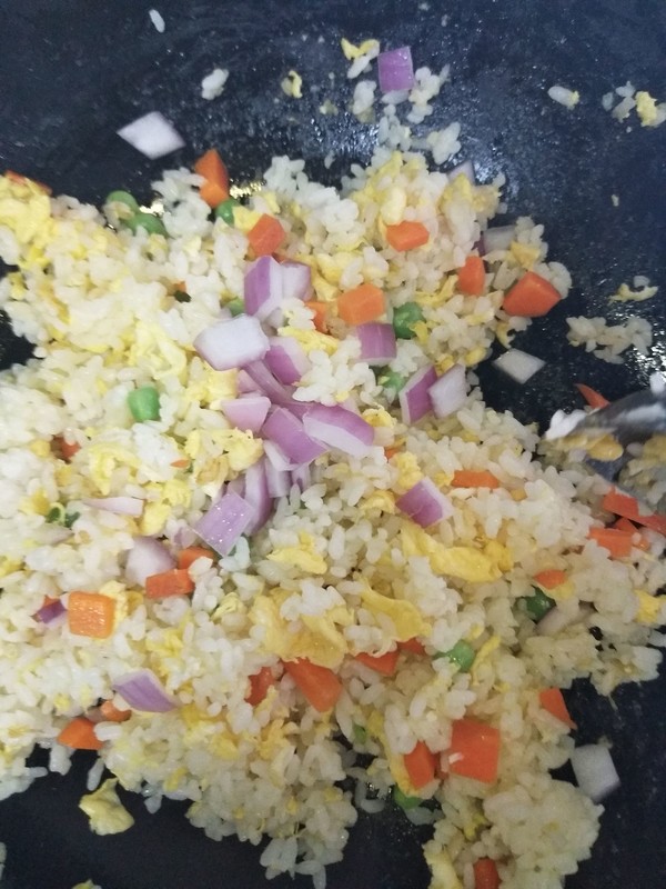 田园什锦炒饭的做法步骤:8