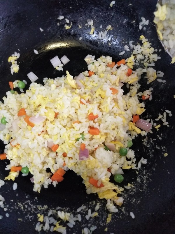 田园什锦炒饭的做法步骤:9