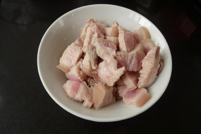 白菜回锅肉的做法步骤:4