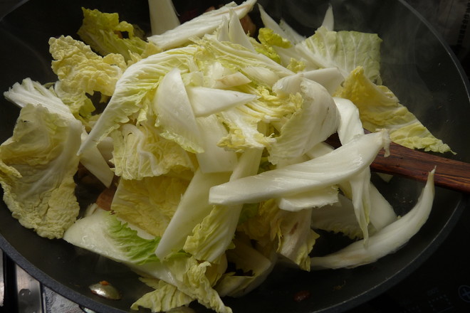 白菜回锅肉的做法步骤:8