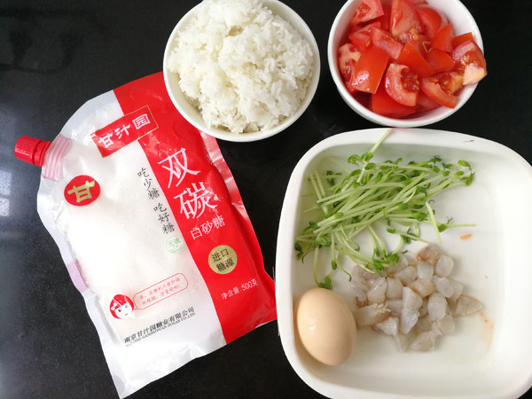 西红柿虾仁蛋炒饭的做法步骤：1