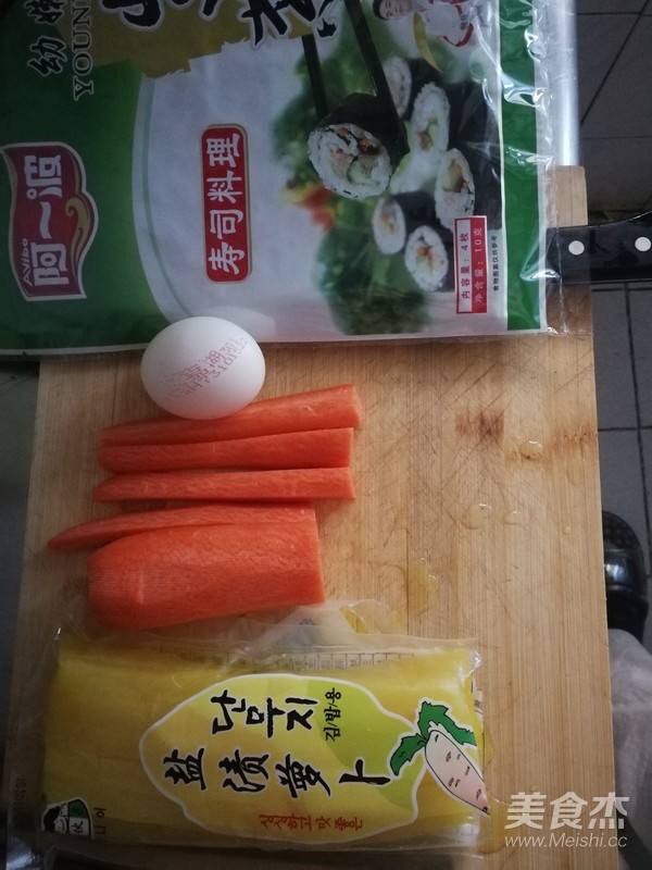 紫菜包饭的做法步骤：1