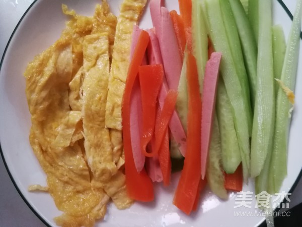 紫菜包饭的做法步骤:8