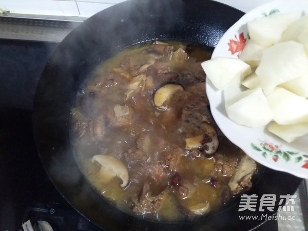 山鸡炖土豆的做法步骤：8