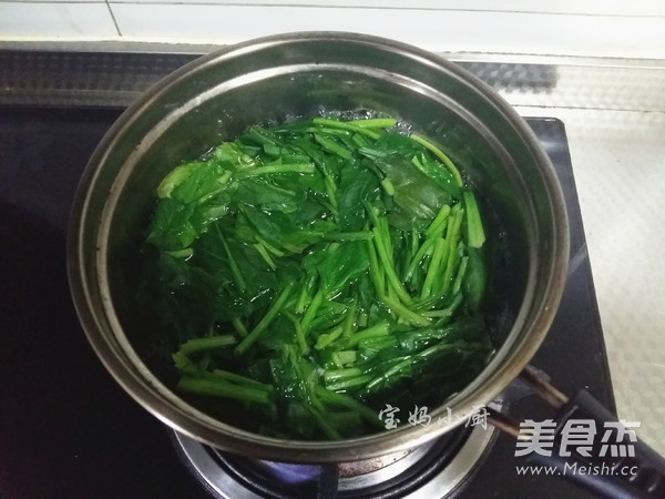 菠菜疙瘩汤的做法步骤：5