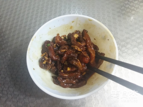 黄豆芽炒韭菜的做法步骤：4