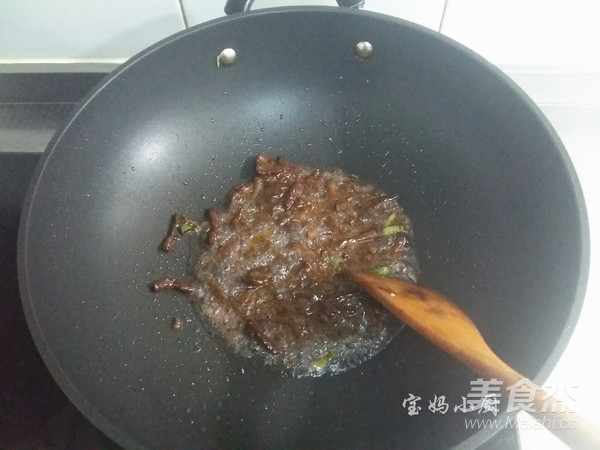 黄豆芽炒韭菜的做法步骤：5