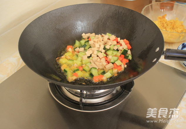 蛋炒饭的做法步骤:9