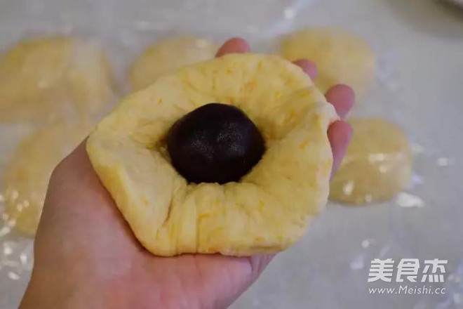 好吃的南瓜面包做法,萌值我给120分的做法步骤:4