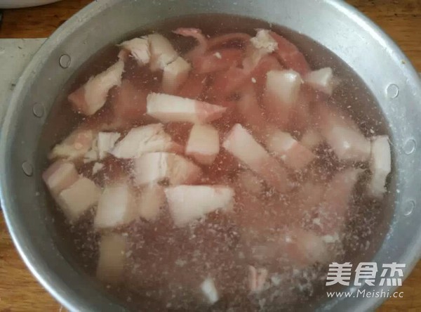 卤蛋红烧肉的做法步骤:2