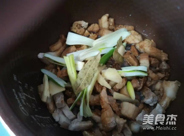 卤蛋红烧肉的做法步骤:9