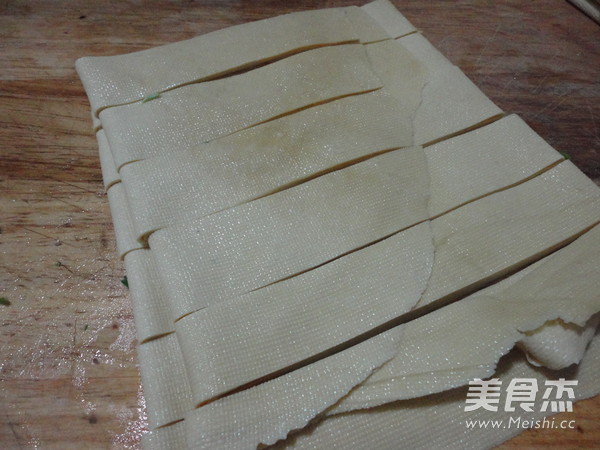 鸡汤豆腐串的做法步骤：3