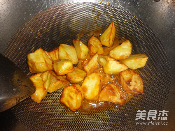 拔丝地瓜的做法步骤:8