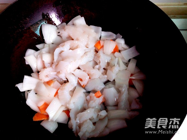 洋葱鱿鱼花的做法步骤:7