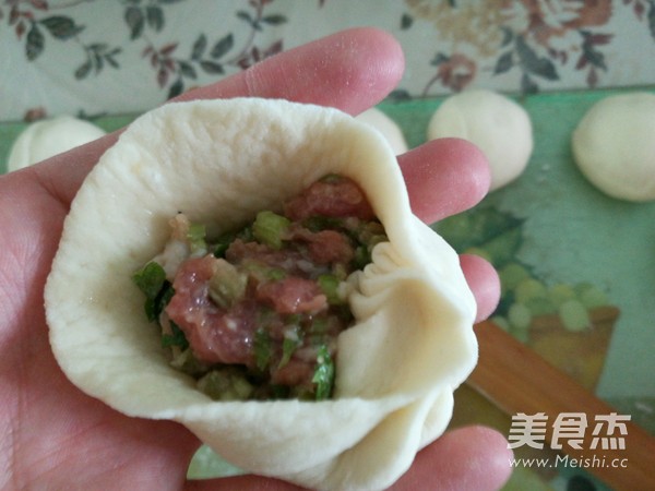 芹菜猪肉馅饼的做法步骤：12