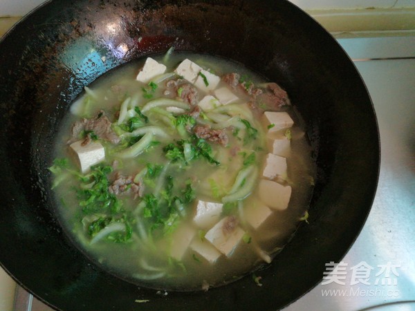牛肉白菜豆腐汤的做法步骤:7