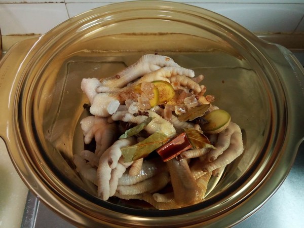 酱香鸡爪子的做法步骤:8