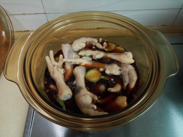 酱香鸡爪子的做法步骤:10