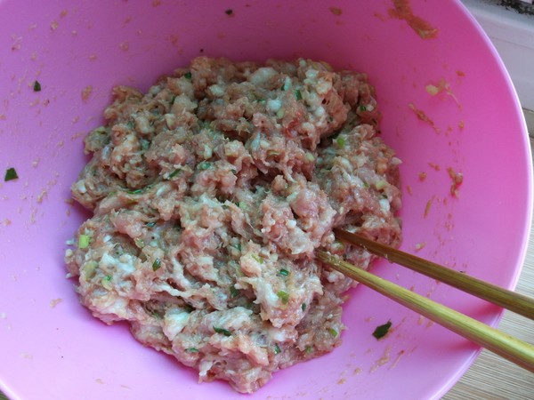 芹菜肉包的做法步骤:4