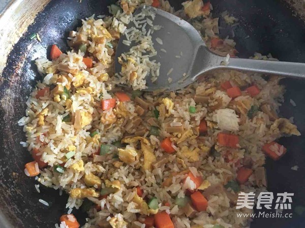自制炒饭的做法步骤:10