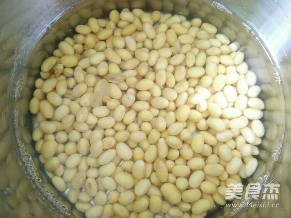 核桃芝麻豆浆的做法步骤:2