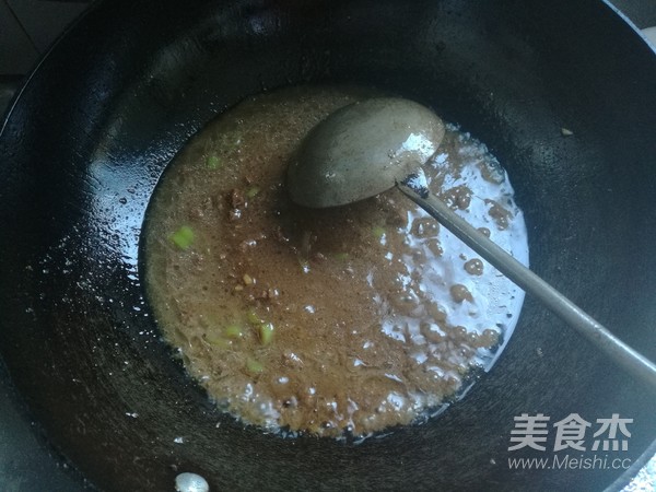 新手也能做出的宴客菜——飘香牛肉豆腐的做法步骤：13