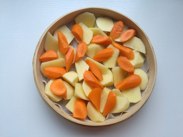 粉蒸鸡腿的做法步骤:6