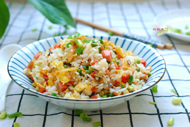 榨菜杂蔬蛋炒饭的做法步骤:11