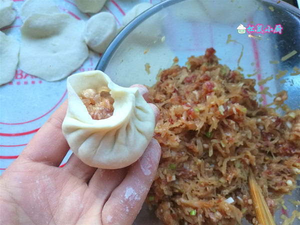 牛肉萝卜馅包子的做法步骤:8
